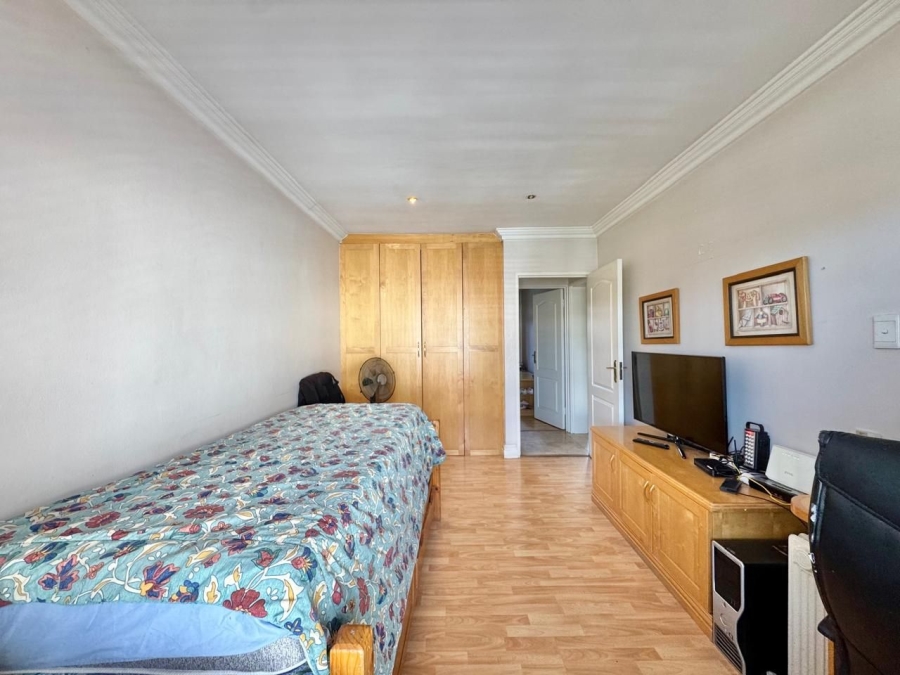 4 Bedroom Property for Sale in Zonnebloem Western Cape